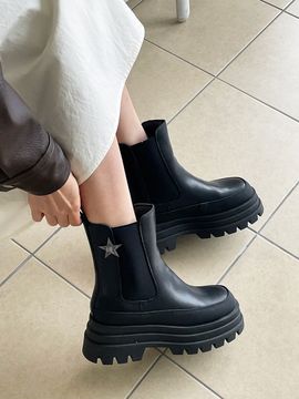 IN THE STAR The Star Chelsea Boots_Black