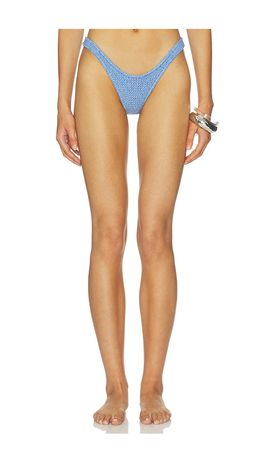 Indah Indah Bembe Bikini Bottom