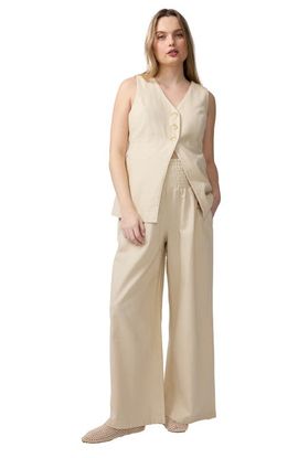 Ingrid & Isabel Ingrid & Isabel Porto Smocked Waist Linen Maternity Pant