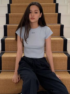 INJIACTIVE Ribbed Logo Baby Tee Sora