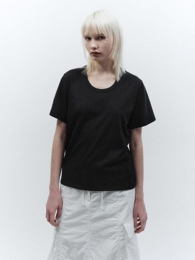 INSILENCE WOMEN Supima Cotton U Neck T-shirt_Black
