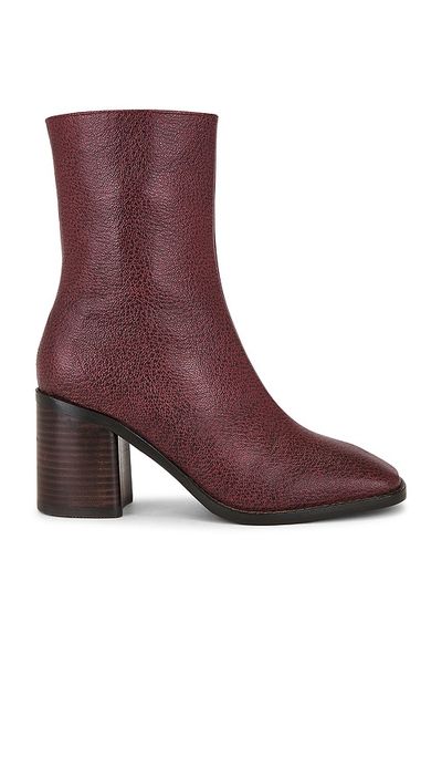 INTENTIONALLY BLANK INTENTIONALLY BLANK Contour Boot