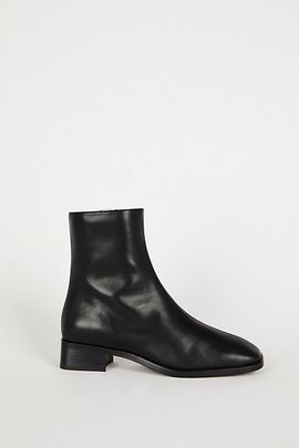 Intentionally Blank Intentionally Blank Tour Leather Boot in Black, Women's at Urban Outfitters