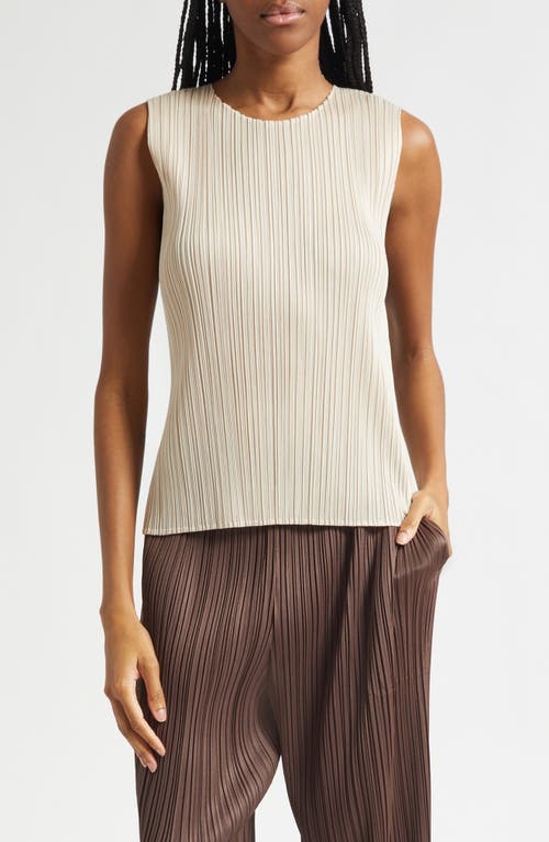 Issey Miyake Tops