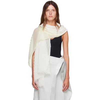 ISSEY MIYAKE ISSEY MIYAKE Off-White Gradation Ramie Pleats Scarf