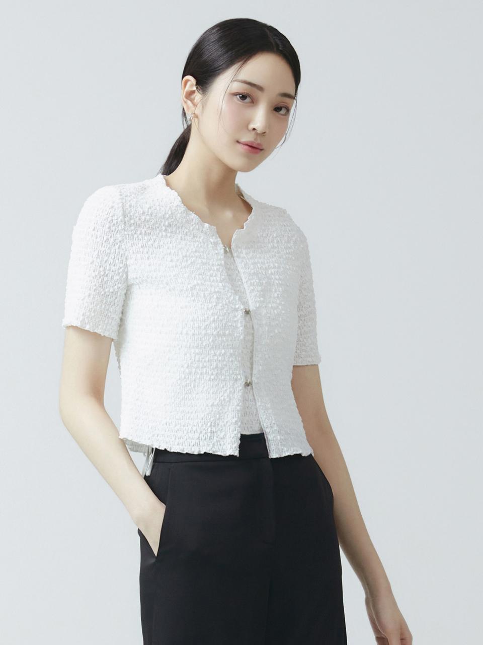 IT MICHAA Sleeveless Embroidered Textured Cardigan Set Blouse (ITO4WBL840)