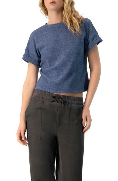 IVONNE IVONNE Straight Knit Blouse with Crew Neck