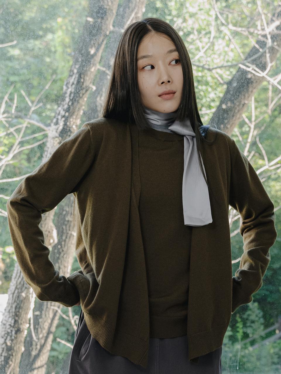 J VINEYARD Double Layered Khaki Cardigan