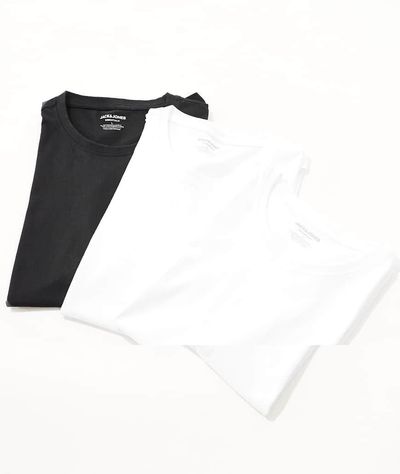 Jack & Jones Jack & Jones 3 pack longline curved hem t-shirt in white & black-Multi