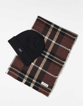 Jack & Jones Jack & Jones beanie and scarf gift box in burgundy-Red