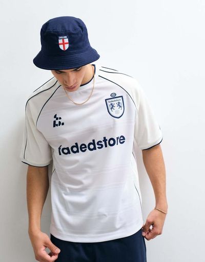 Jack & Jones Jack & Jones England bucket hat in navy