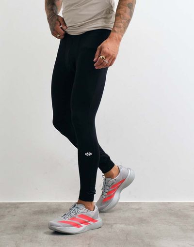 Jack & Jones Jack & Jones Sports baselayer leggings in black