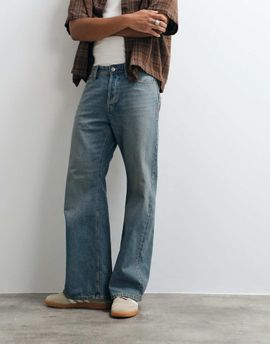 Jack & Jones Jack & Jones Toby flare jeans in washed light blue
