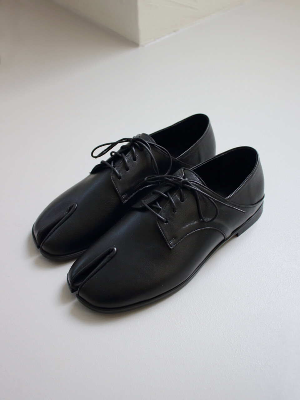JAM’T NOIING Unisex Derby Shoes - Tabi 18