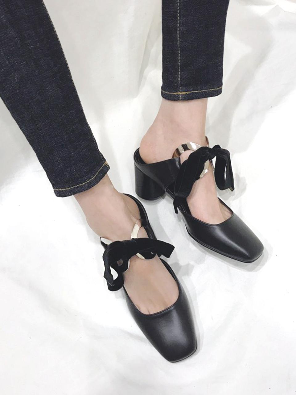 JAM’T Ringring Pumps Black