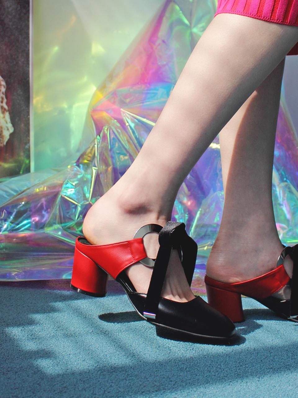 JAM’T Ringring Pumps Red