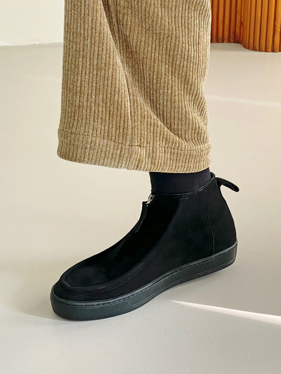 JAM’T Unisex Wallabee Boots - Calf Black