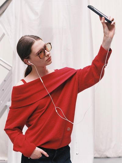 J.Chung Boy-Girl Off Shoulder Pulllover_Bloody Red