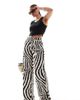 JDY Tall JDY Tall wide leg pants in zebra print-Green - 1