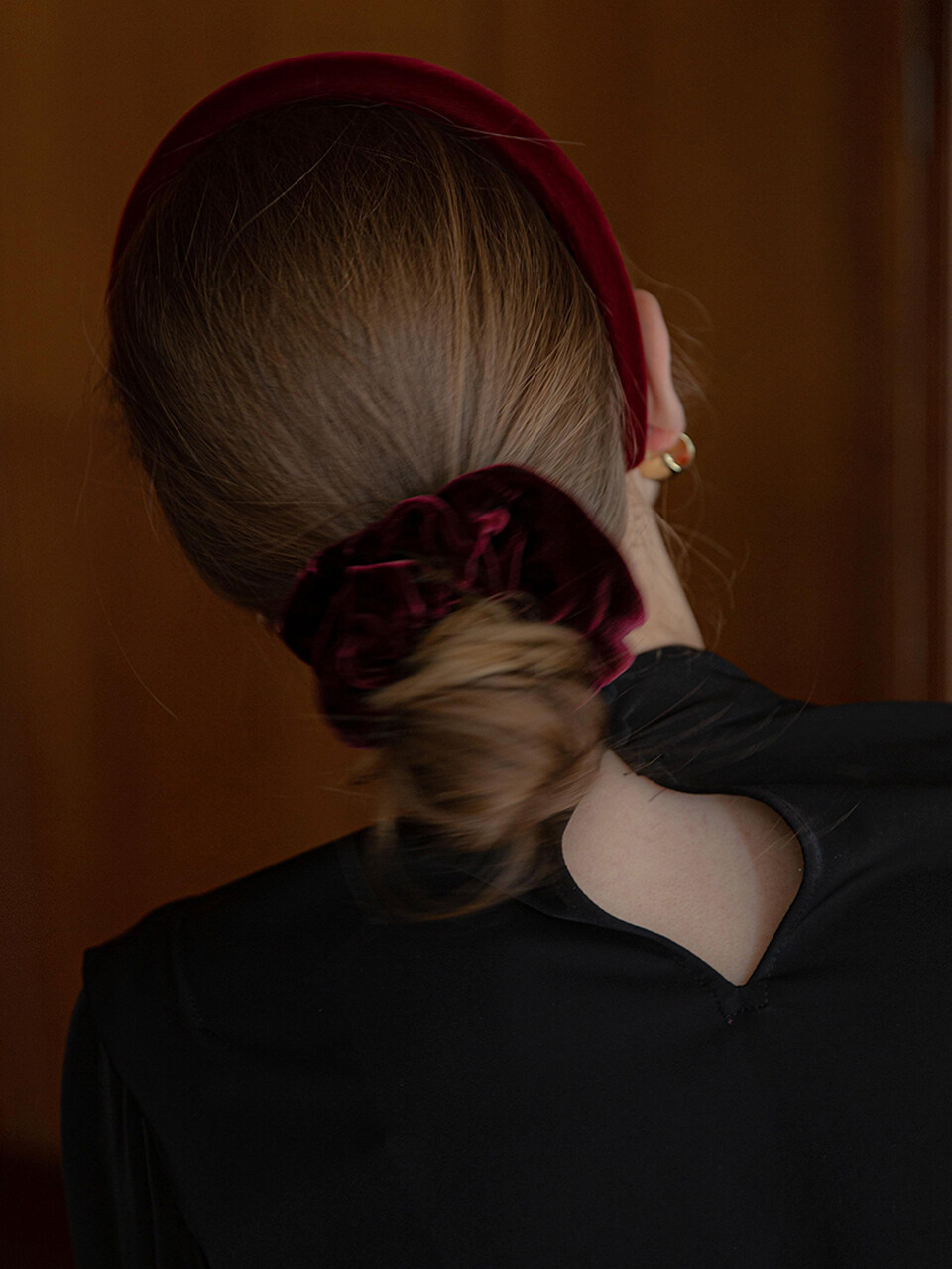 Jean Paul Clarisse Classic Velvet Scrunchie