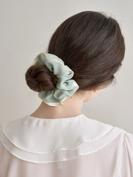 Jean Paul Clarisse Color Piping Scrunchie