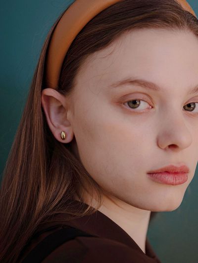 Jean Paul Clarisse Daily Simple Bean Earrings 012E