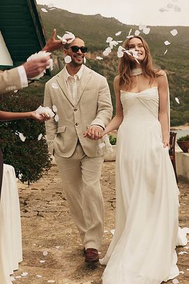 Jenny Yoo Exclusive: Jenny Yoo x Anthropologie Weddings Shiloh Strapless Chiffon Wedding Gown