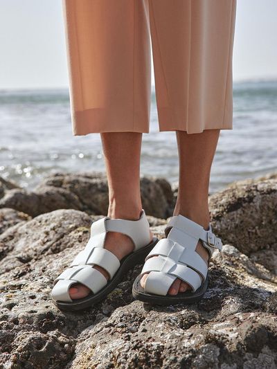 JERUSALEM SANDALS Premium Leather T-strap Fisherman Sandals [White/Black] (MILO)