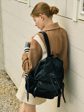 J.ESTINA BALLO LG Flap Backpack BK