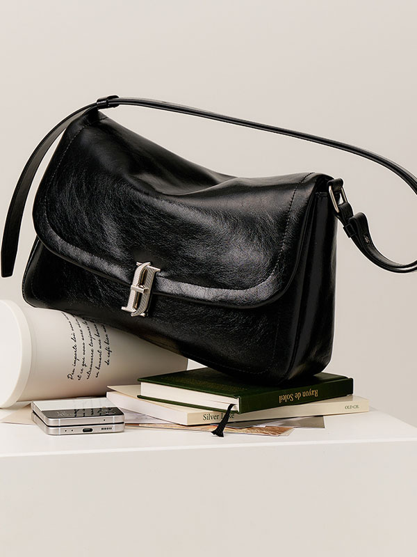 J.ESTINA GINO MD Messenger Bag