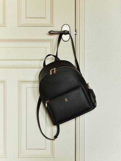 J.ESTINA Joelle Lani Medium Backback Black JHNCHB1BS898BK98