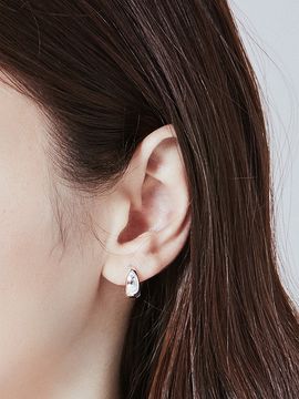 J.ESTINA Lala J Bold Ring Earring