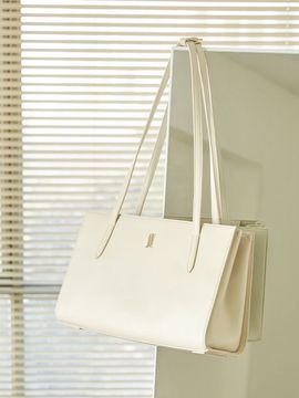 J.ESTINA Mano Ew Long Shoulder Bag JHNCHA2BS326IV980