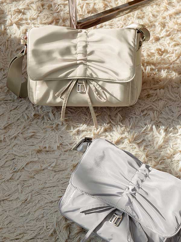 J.ESTINA Triana MD Shoulder Bag Light Gray