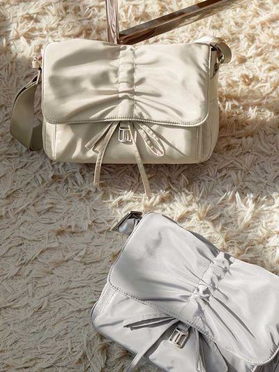 J.ESTINA Triana MD Shoulder Bag Light Gray