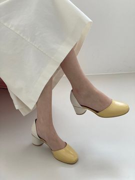 jeu d`art Macaroon Strap Pumps_Butter