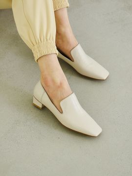 jeu d`art Marcel Basic Loafers_Cream