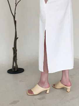 jeu d`art Modern Square Unlined Mules_Butter
