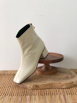 jeu d`art Shiny Square Ankle Boots