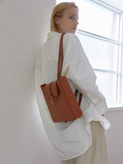 JILLSTUART [Becky] Camel Embossed Shoulder and Backpack