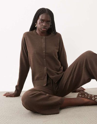JJ Rebel JJ Rebel long sleeved knitted cardigan set in brown