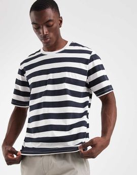 JJ Rebel JJ Rebel regular fit t-shirt in cream and navy stripes