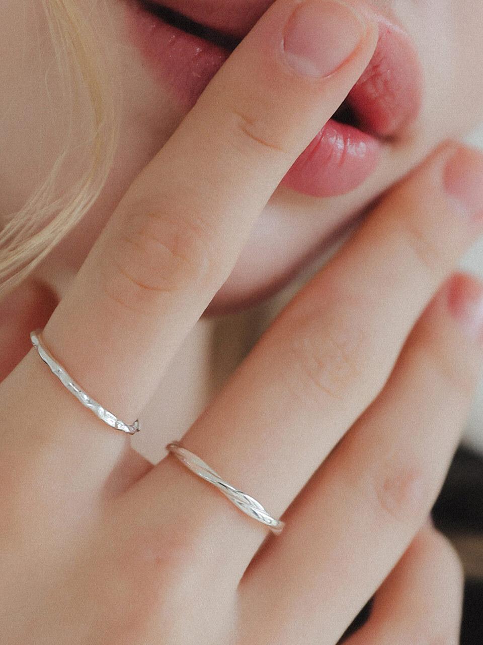 J.Lauren Slim Silver Wave Ring R0666