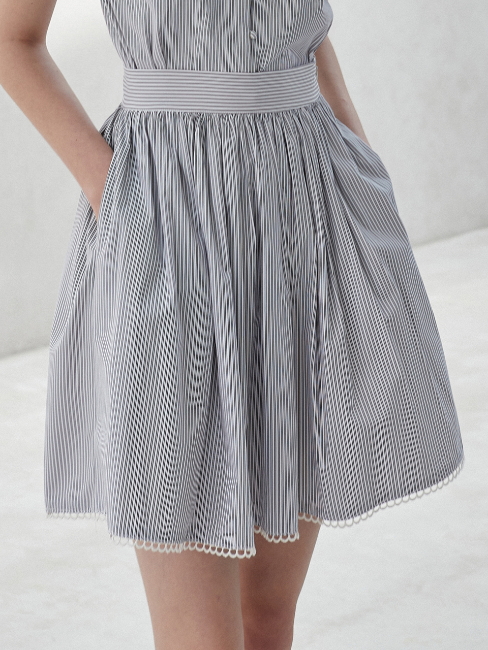 JOORTI Flare Mini Skirt (Black)