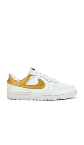 Jordan Jordan Air Jordan Skyline Low LE Sneaker
