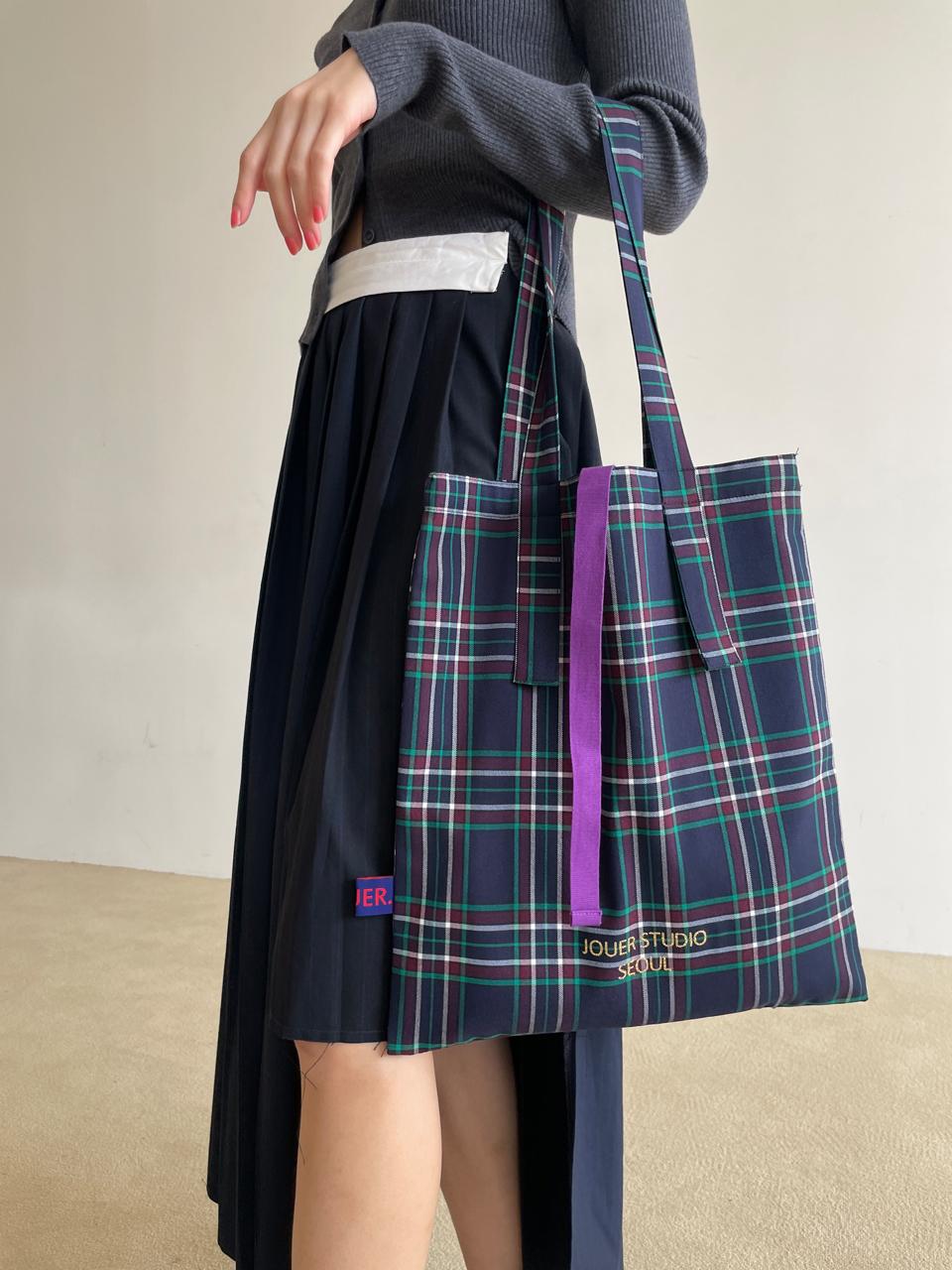 JOUER Autumn Check Basic Bag. Navy