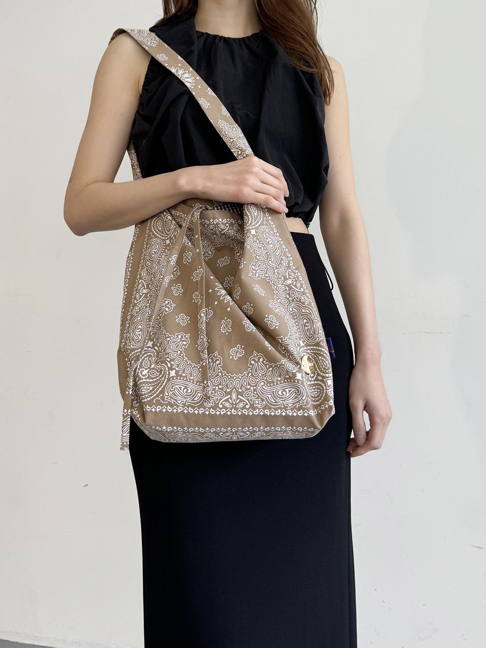 JOUER JOUER Bandana Shoulder Bag. Beige