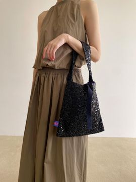 JOUER Spangle padding Mini Bag. Black