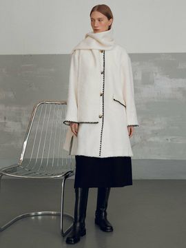 JOY GRYSON Boucle Coat With Muffler