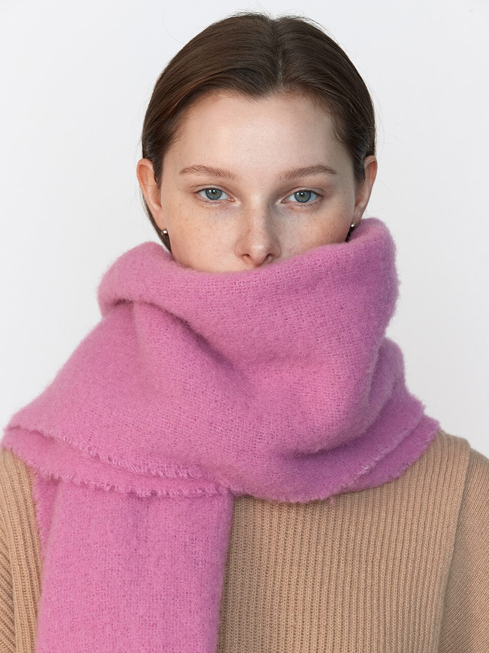 JOY GRYSON Boucle Scarf_Pink